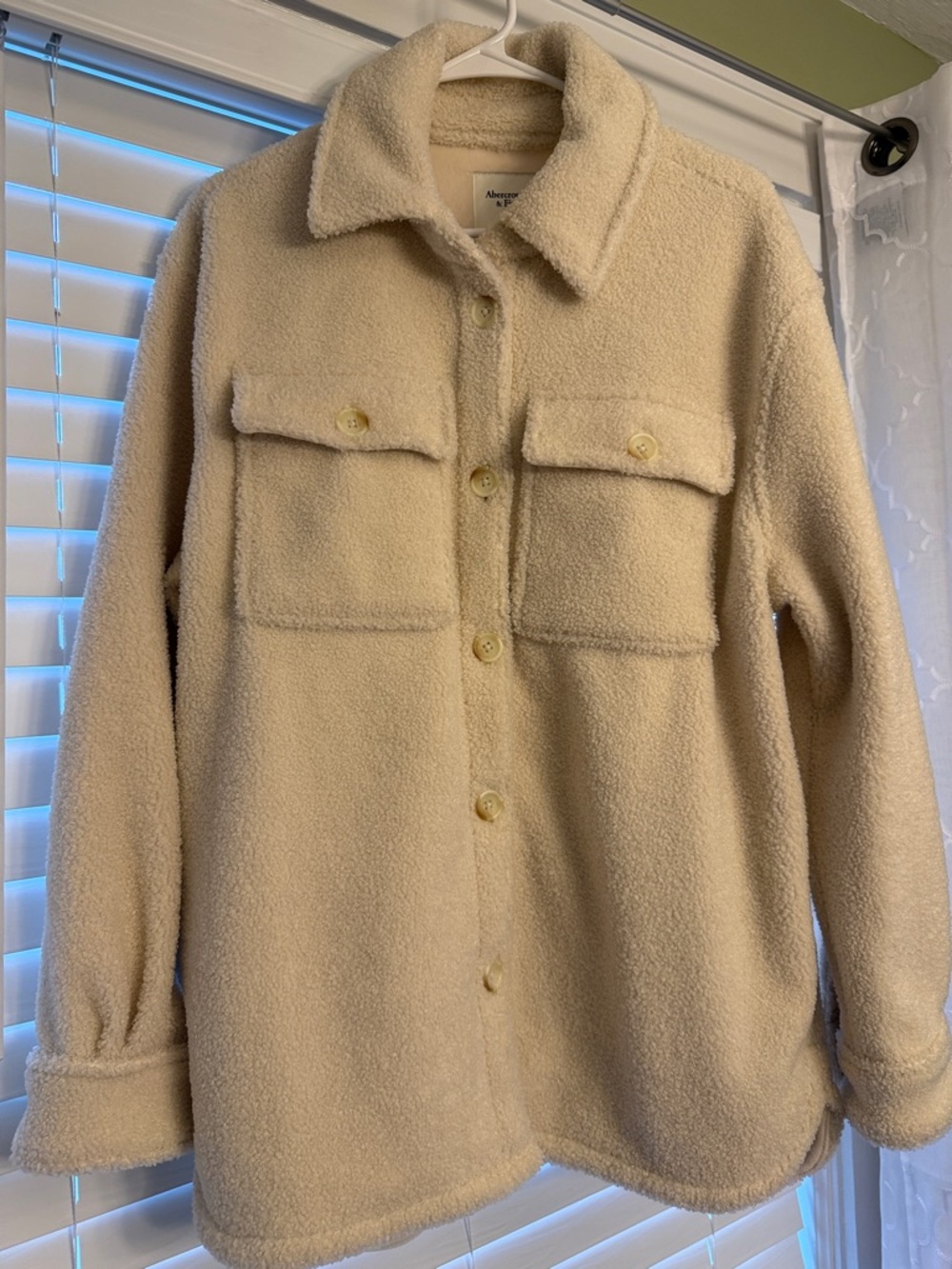 Abercrombie & Fitch Cream Sherpa Shacket